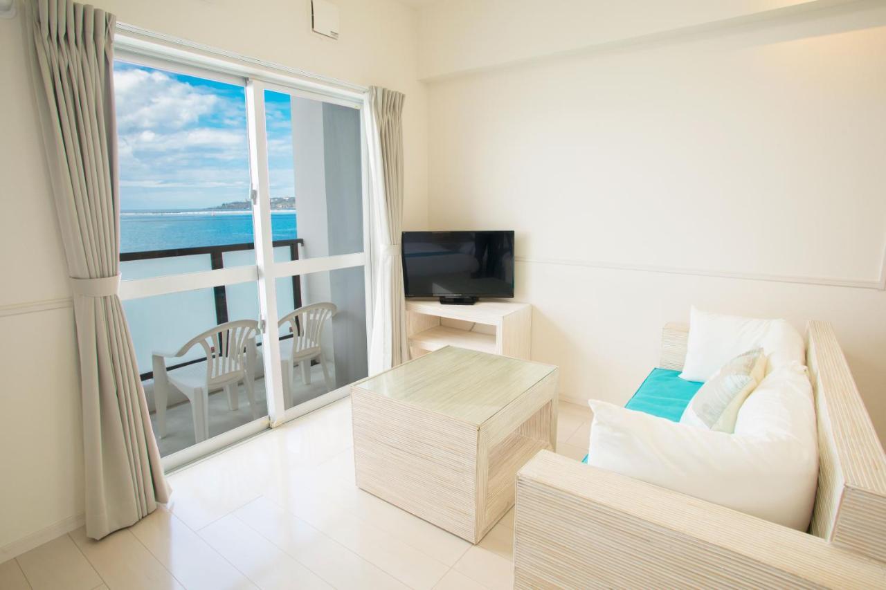Costa Bella Condominium Resort Motobu Exterior photo